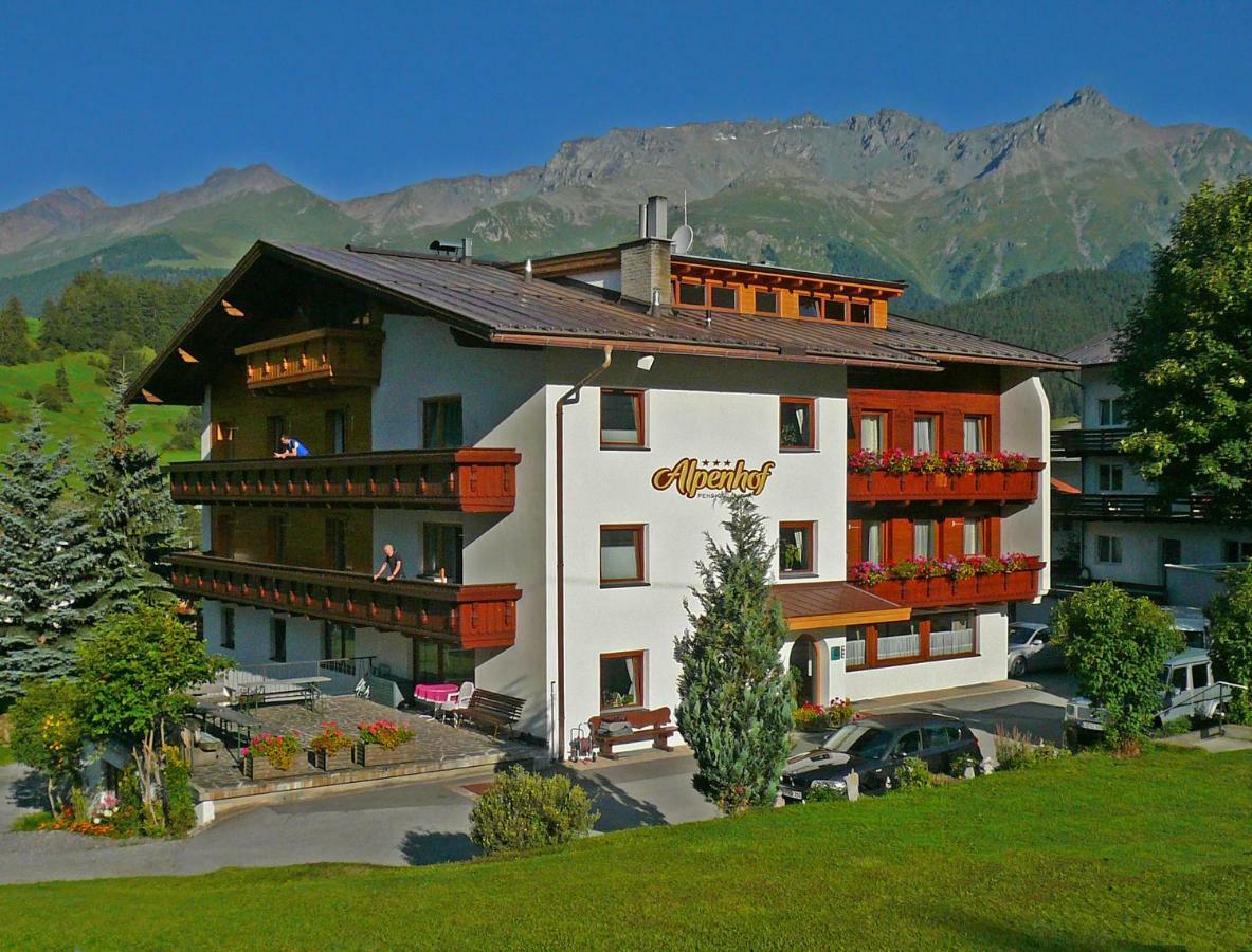 Alpenhof Pension-Garni Nauders Exterior photo